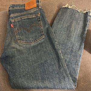 Levi’s wedgie straight leg jeans